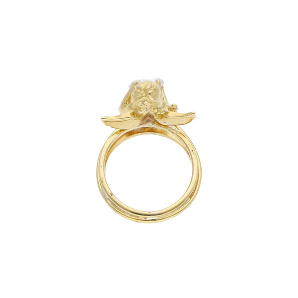 Anillo diseño especial motivo ángel con circonia en oro amarillo 14 kilates.