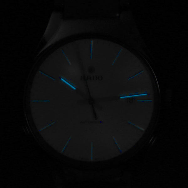 Reloj Rado para caballero modelo True edición especial AMT México.