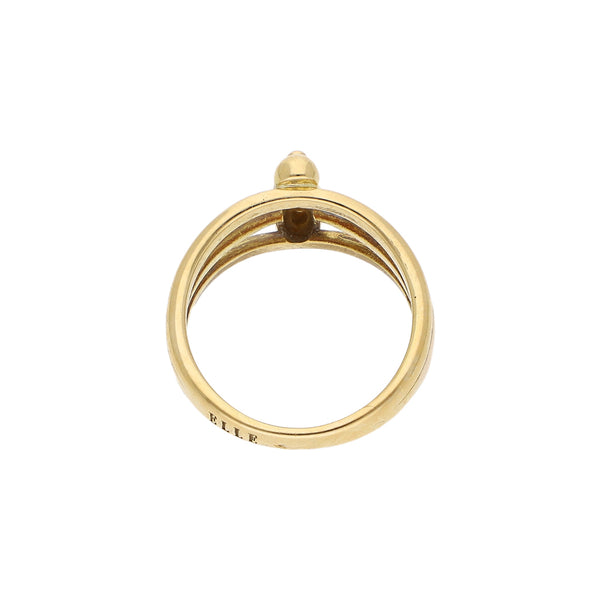 Anillo estilizado en oro amarillo 18 kilates.