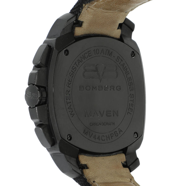 Reloj Bomberg para caballero modelo Maven.