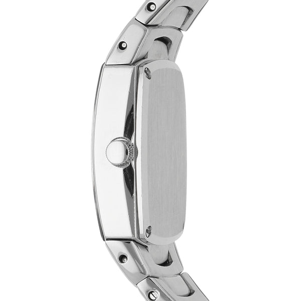 Reloj Bulova para dama en acero inoxidable.