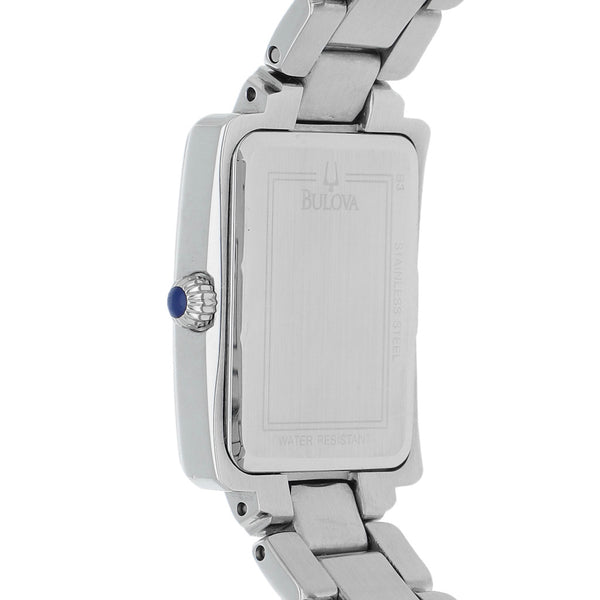 Reloj Bulova para dama en acero inoxidable.