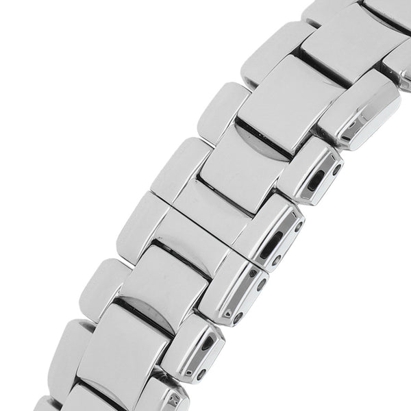 Reloj Bulova para dama en acero inoxidable.