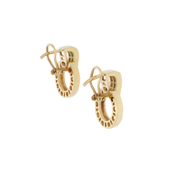Aretes diseño especial con sintéticos en oro amarillo 14 kilates.