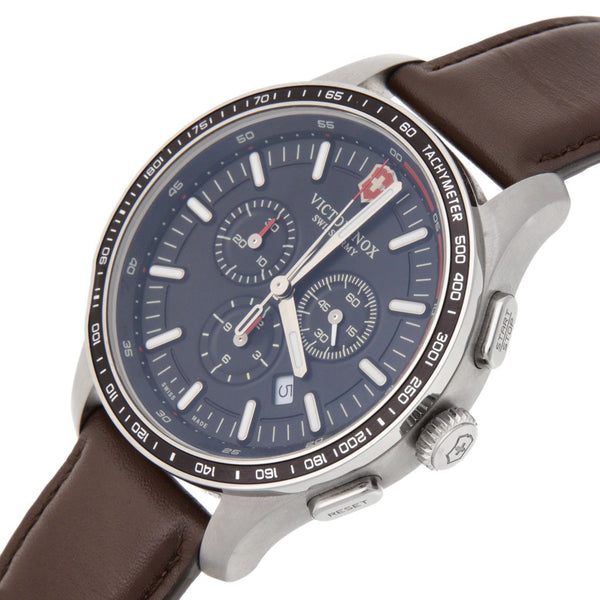 Reloj Victorinox Swiss Army para caballero en acero y cuero.