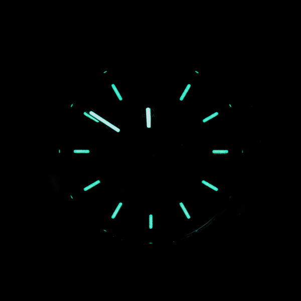 Reloj Victorinox Swiss Army para caballero en acero y cuero.