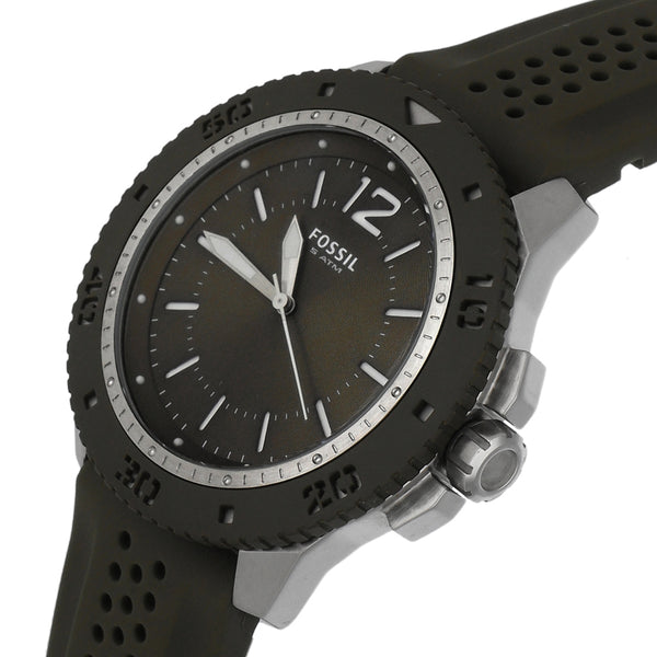 Reloj Fossil para caballero en acero y caucho.