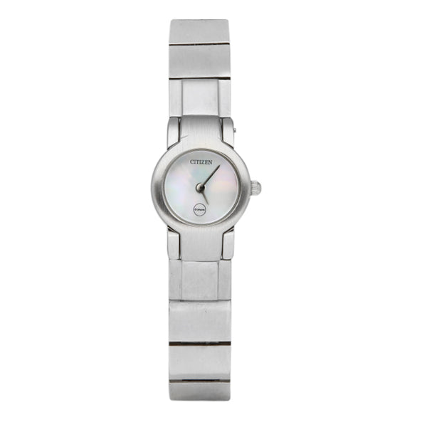 Reloj Citizen para dama en acero inoxidable.