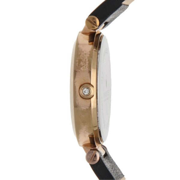 Reloj Haste para dama en acero chapa correa piel.