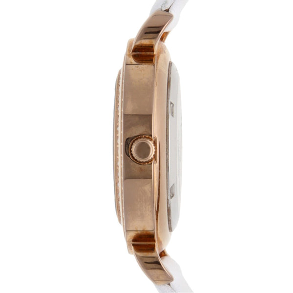Reloj Timex para dama en acero chapa correa piel.