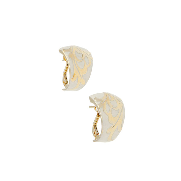 Aretes diseño especial con esmalte en oro amarillo 14 kilates.