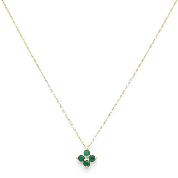 Gargantilla eslabón cruzado y dije diseño especial con diamantes y esmeraldas en oro amarillo 14 kilates.
