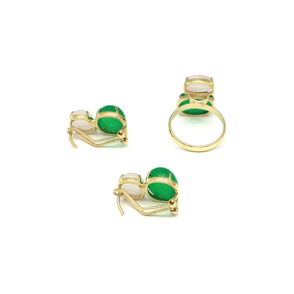 Juego de aretes y anillos con jade y piedra de luna en oro amarillo 14 kilates.