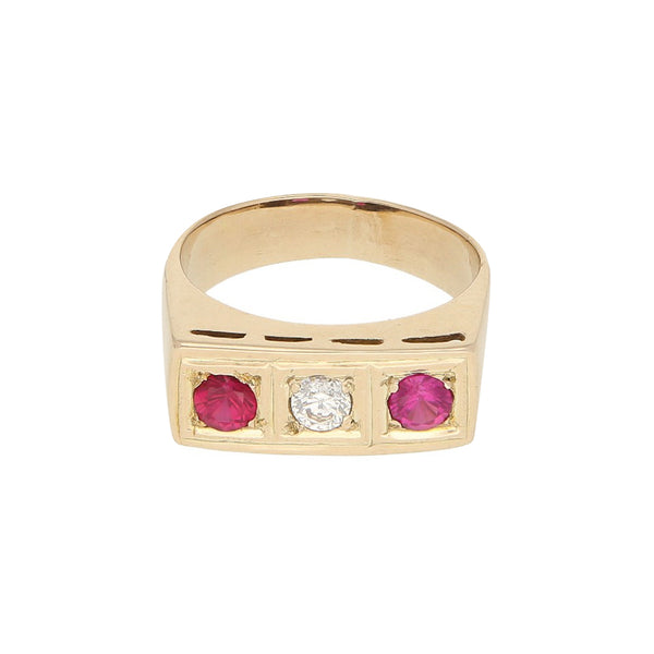 Anillo diseño especial con sintéticos en oro amarillo 12 kilates.