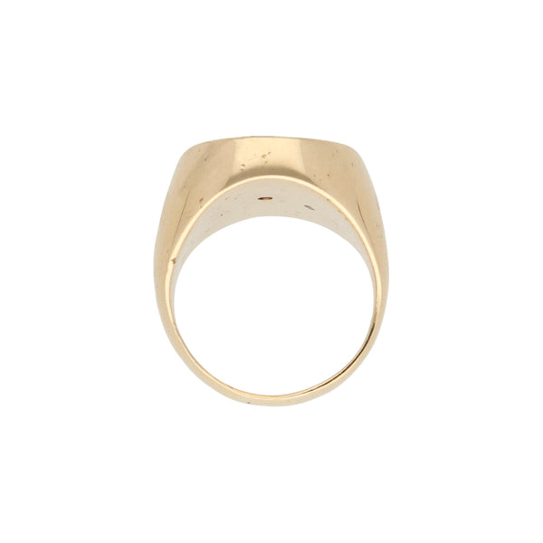 Anillo tipo sello con sintético en oro amarillo 14 kilates.