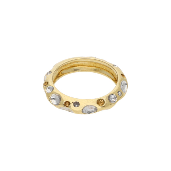Anillo diseño especial en oro amarillo 18 kilates.