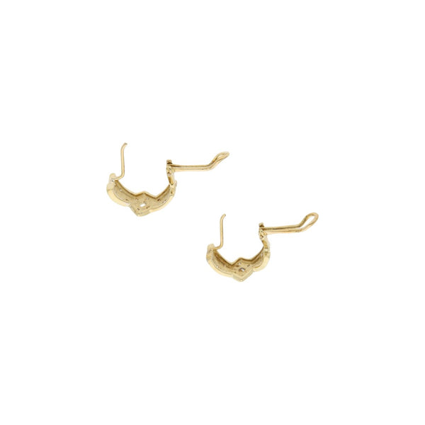 Aretes diseño especial con diamantes en oro amarillo 14 kilates.