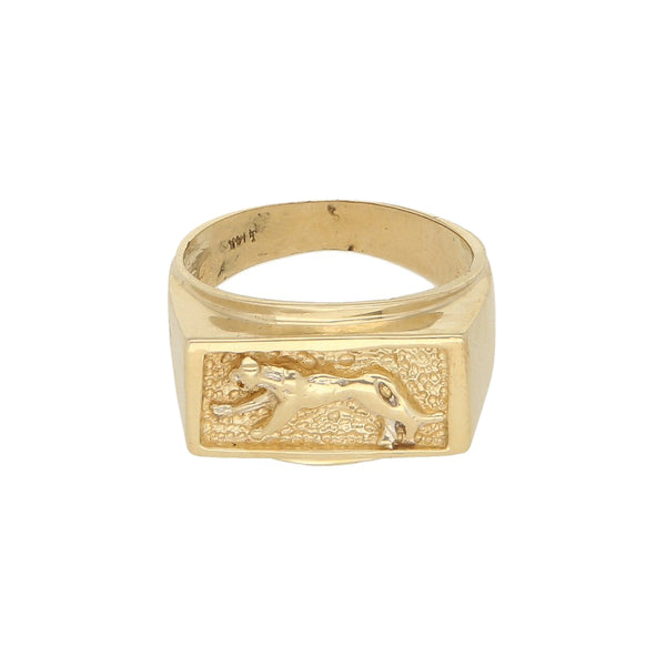 Anillo tipo sello motivo pantera en oro amarillo 14 kilates.