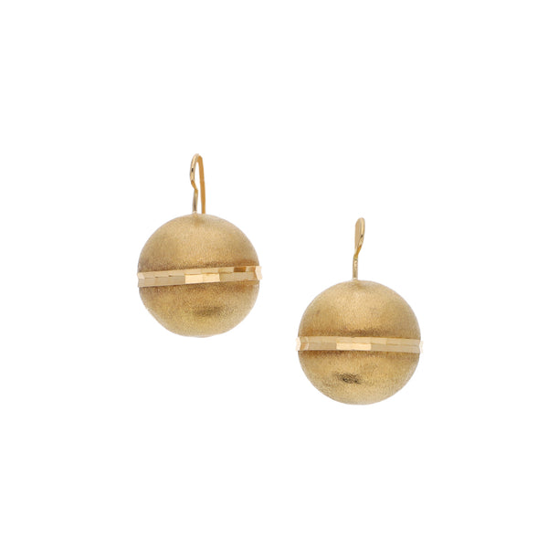 Aretes huecos motivo esfera en oro amarillo 18 kilates.