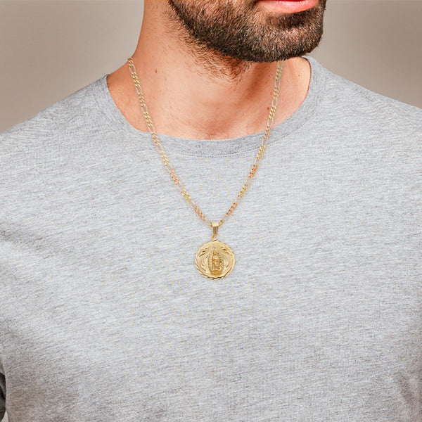 Collar de tres eslabones por uno y medalla imagen doble motivo Virgen de Guadalupe y Divino Rostro en oro dos tonos 14 kilates.