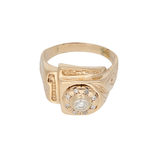 Anillo barroco con diamantes en oro amarillo 14 kilates.