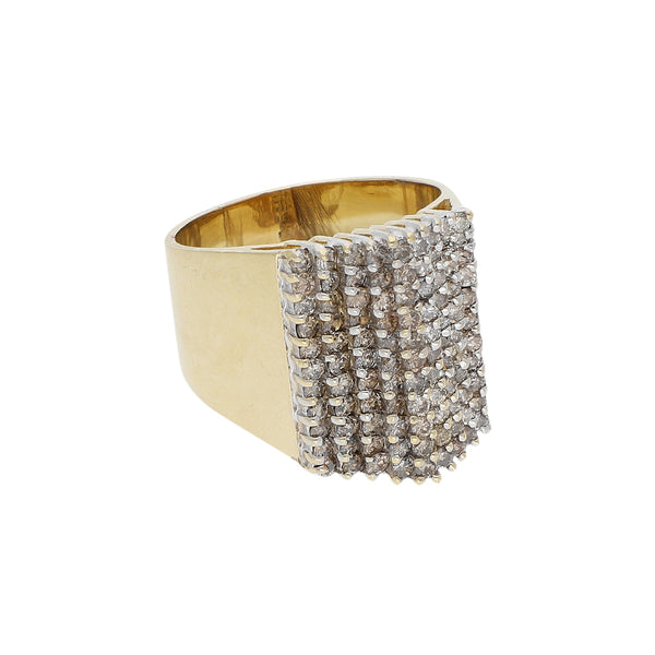 Anillo diseño especial con diamantes en oro amarillo 14 kilates.