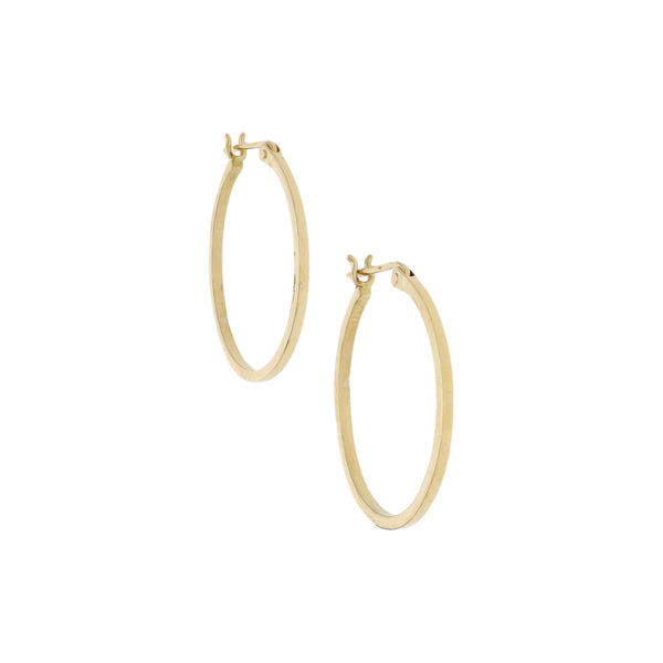Arracadas lisas en oro amarillo 18 kilates.