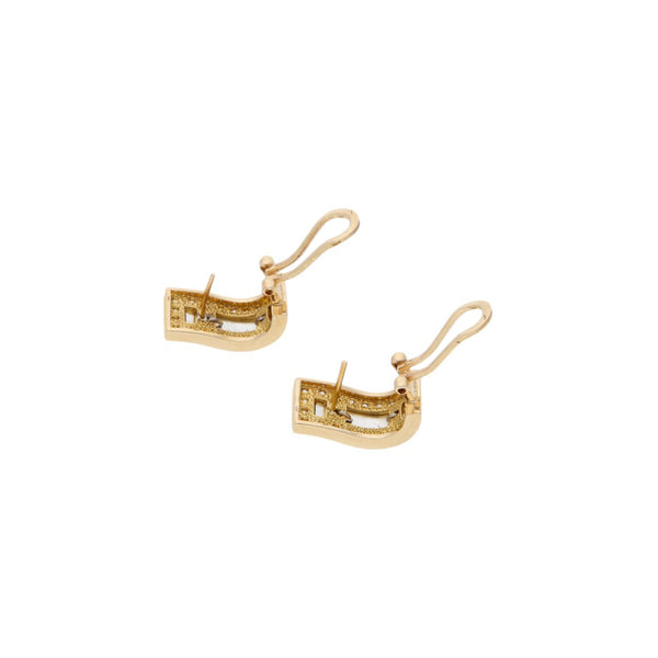Aretes estilizados motivo números romanos con circonias en oro dos tonos 14 kilates.