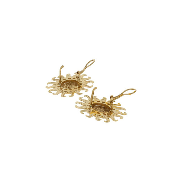 Aretes diseño especial motivo sol con circonias en oro amarillo 14 kilates.
