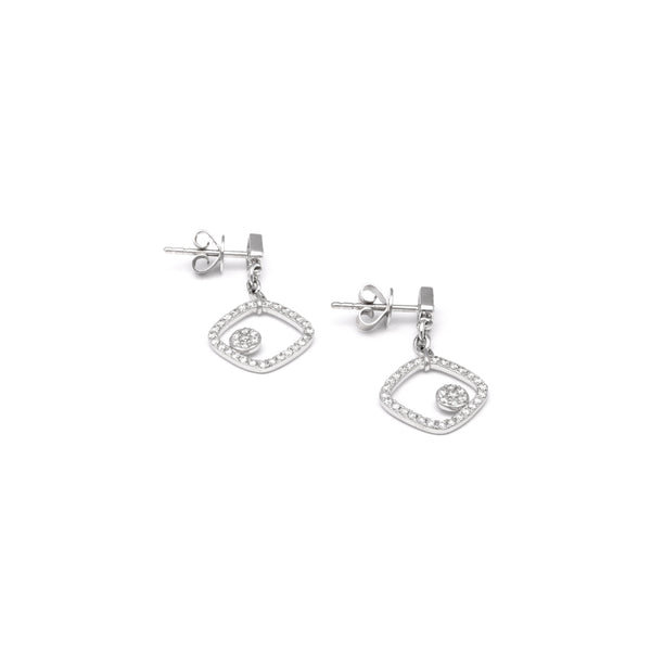 Aretes diseño especial con colgantes y diamantes en oro blanco 14 kilates.