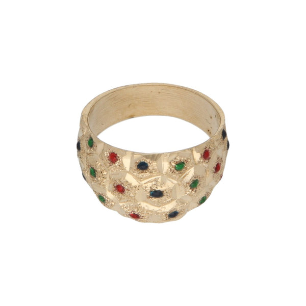 Anillo labrado con esmalte en oro amarillo 14 kilates.
