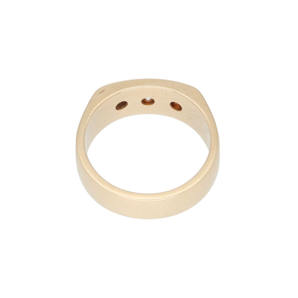 Anillo diseño especial con diamantes en oro amarillo 14 kilates.