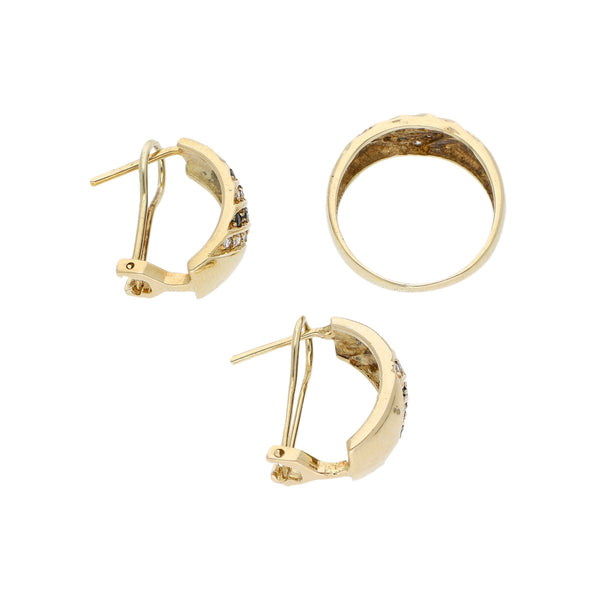 Juego anillo y aretes diseño especial con sintéticos en oro amarillo 14 kilates.