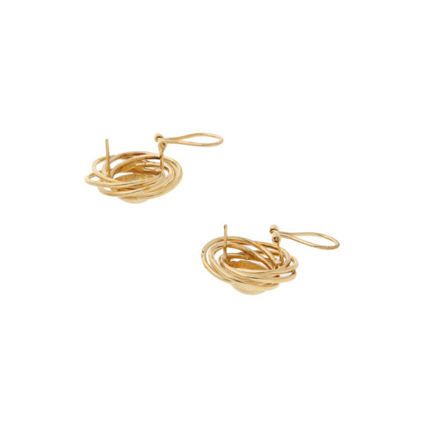 Aretes calados en oro amarillo 14 kilates.