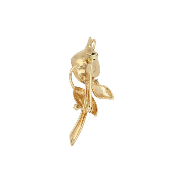 Prendedor diseño especial con diamantes y perlas motivo flor en oro amarillo 14 kilates.