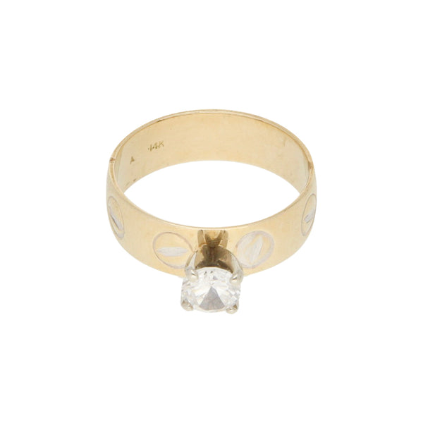 Anillo de compromiso con circonia en oro amarillo 14 kilates.
