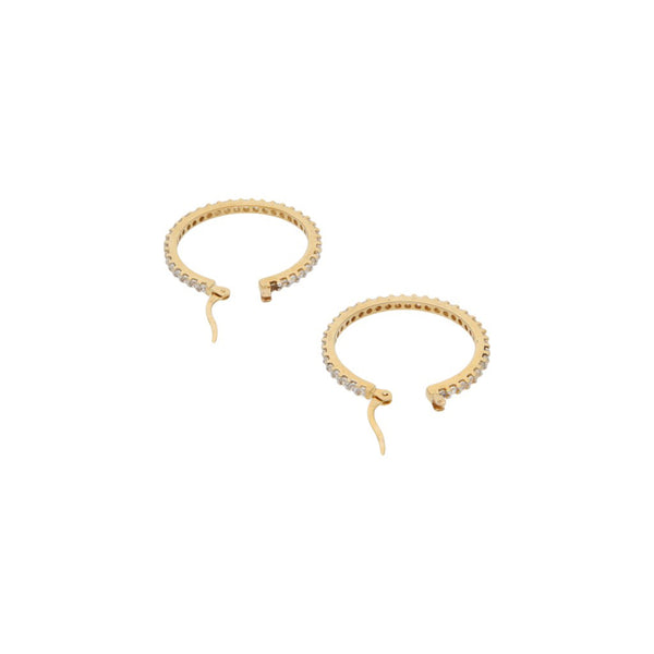 Arracadas diseño especial con sintéticos en oro amarillo 14 kilates.
