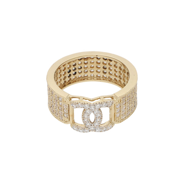 Anillo calado motivo doble c con sintéticos en oro amarillo 14 kilates.