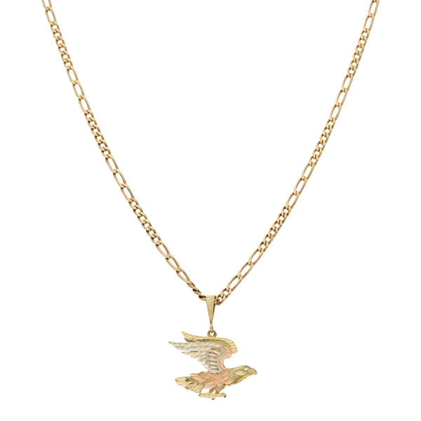 Collar de seis eslabones por tres y dije troquelado motivo águila en oro tres tonos 14 kilates.