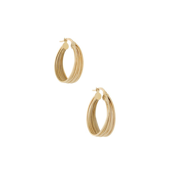 Arracadas huecas en oro amarillo 14 kilates.