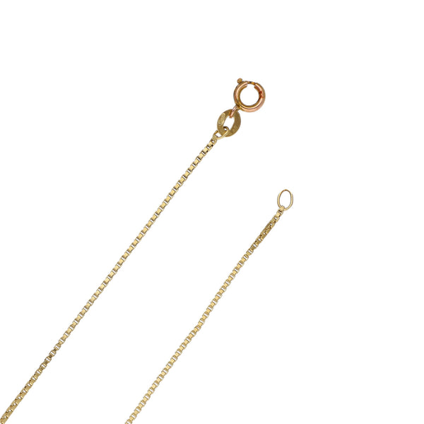 Collar eslabón cuadrado cruzado en oro amarillo 14 kilates.