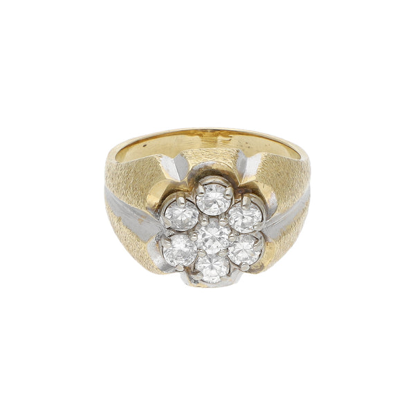 Anillo labrado con circonias en oro dos tonos 14 kilates.