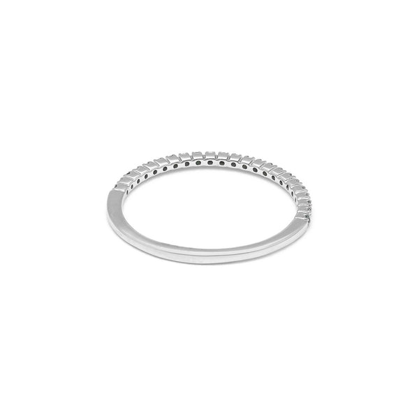 Churumbela diseño especial con diamantes y esmeraldas en oro blanco 14 kilates.