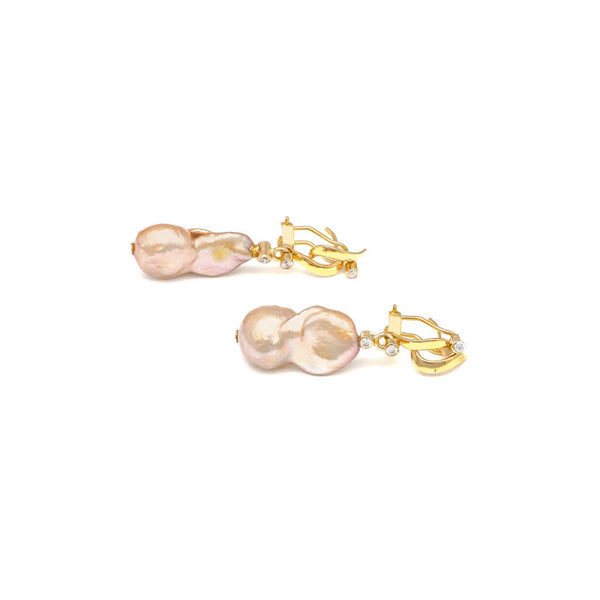 Aretes diseño especial con perlas y circonias en oro amarillo 14 kilates.