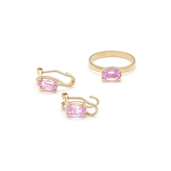 Juego anillo y aretes diseño especial con rosas de Francia en oro amarillo 14 kilates.