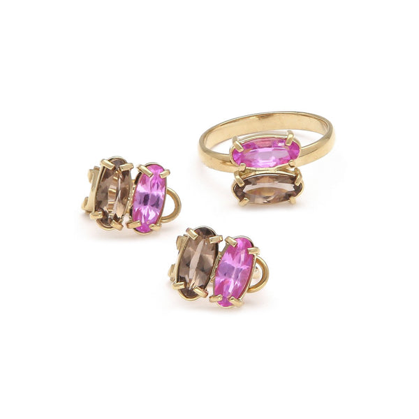 Juego de anillo y aretes diseño especial con rosa de Francia y topacio en oro amarillo 14 kilates.