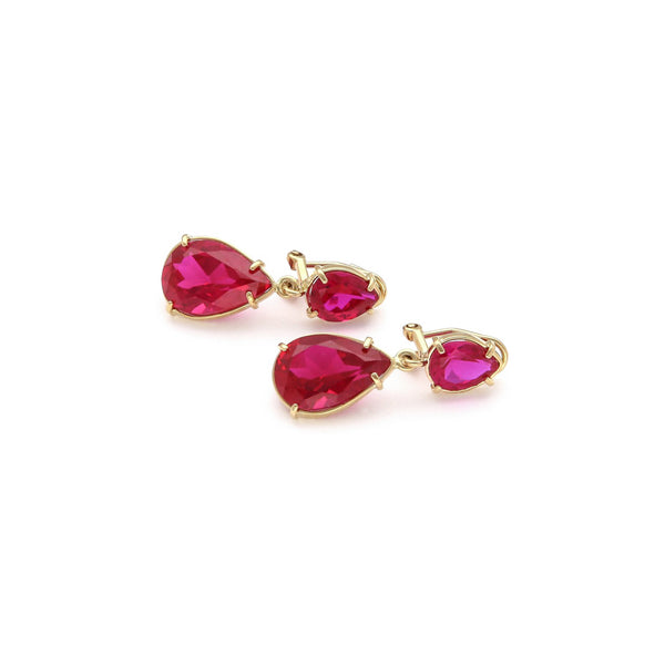Aretes diseño especial con colgantes y rubíes en oro amarillo 14 kilates.