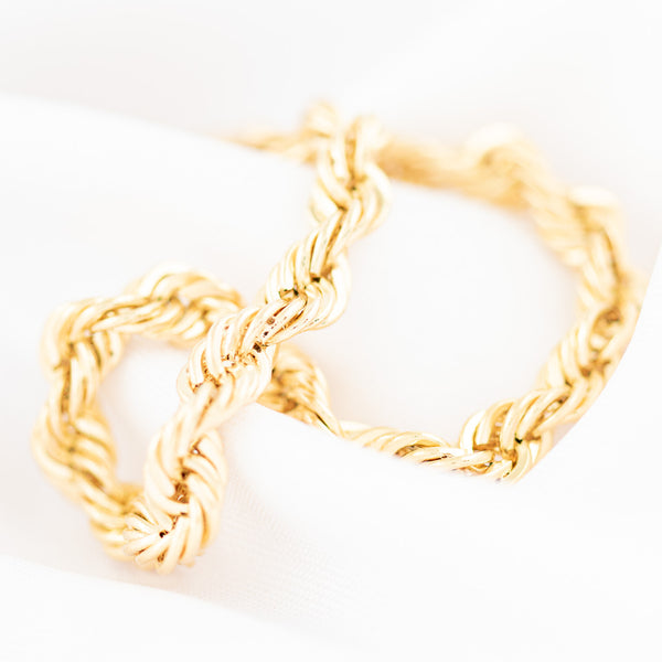 Pulsera eslabón torzal en oro amarillo 14 kilates.