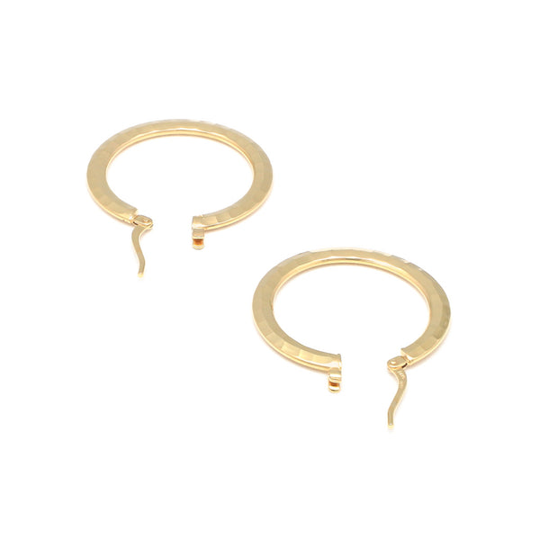 Arracadas diseño especial en oro amarillo 14 kilates.