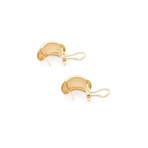 Aretes lisos en oro amarillo 14 kilates.